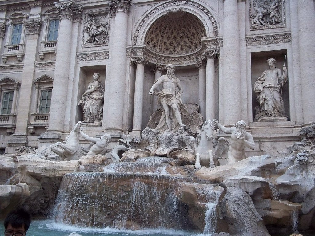 Visitar a Fontana di Trevi?