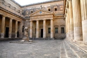 Vamos visitar Lecce na Apúlia?