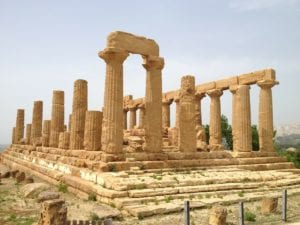 Por que conhecer o Vale dos Templos em Agrigento?