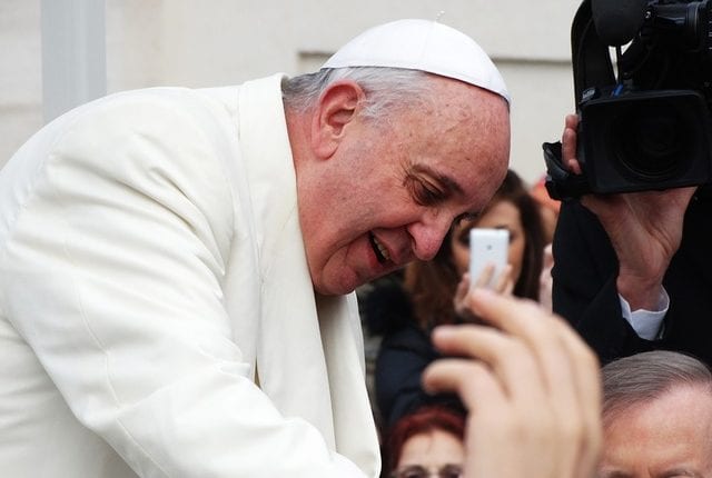 Como solicitar a benção ao Papa?