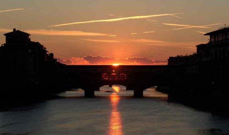Vamos conhecer a Ponte Vecchio em Florença?
