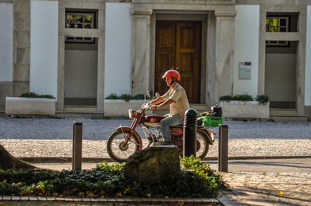Viajar de moto pela Itália?