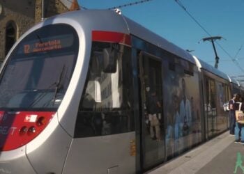Como ir do aeroporto de Florença para o centro de Florença?