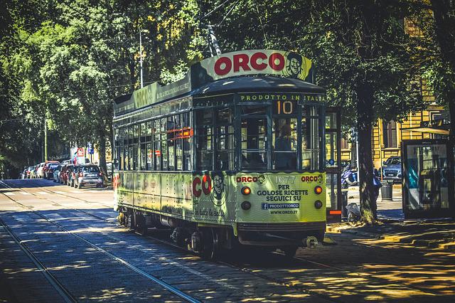 Como usar o transporte público em Milão?