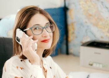 ANA PATRICIA - Como comprar um chip pré-pago na Itália?