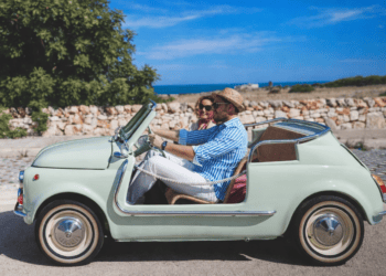Polignano a Mare: descubra a Puglia autêntica em um FIAT 500